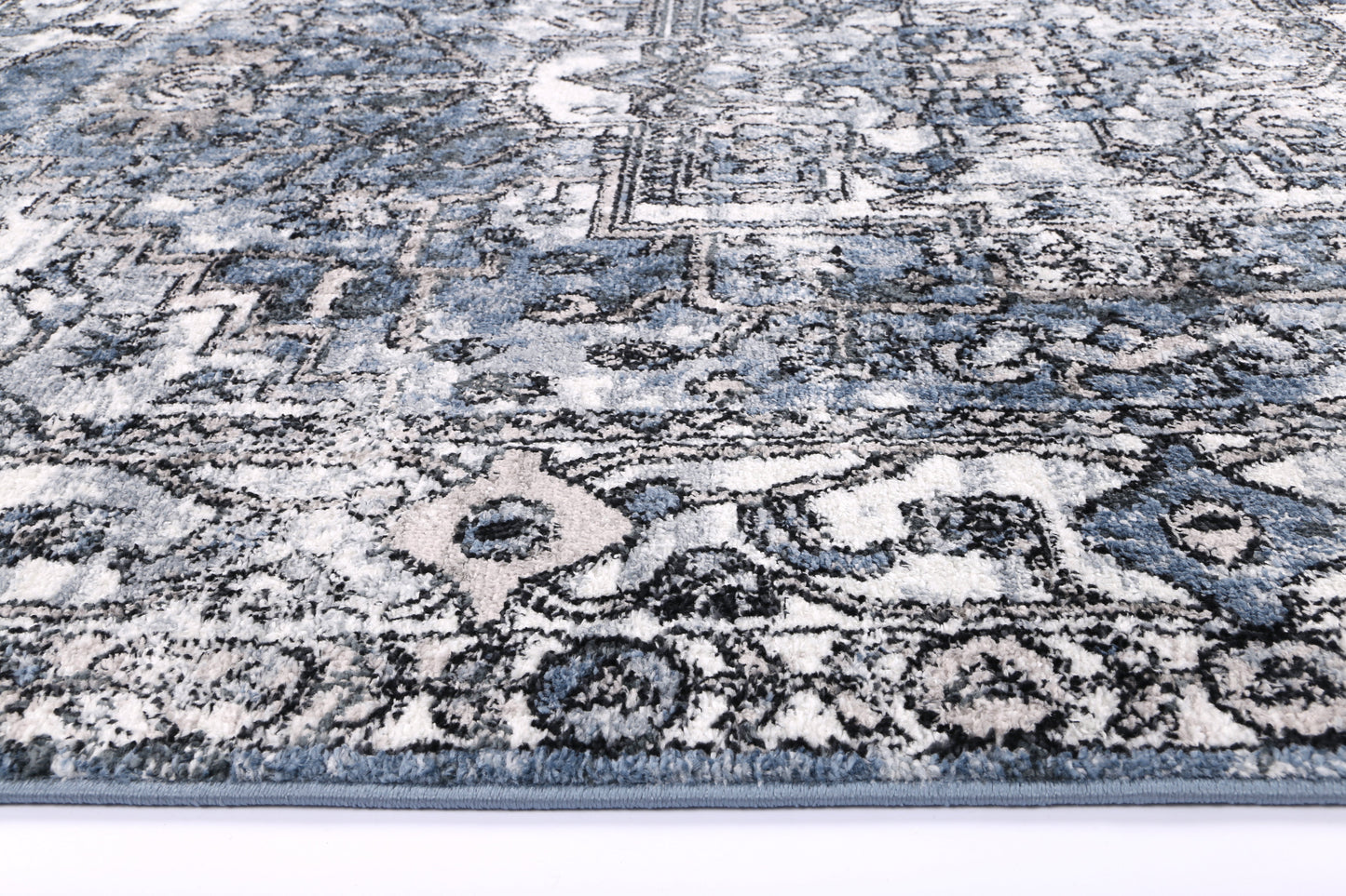 Parkland La Palais Traditional Blue Rug