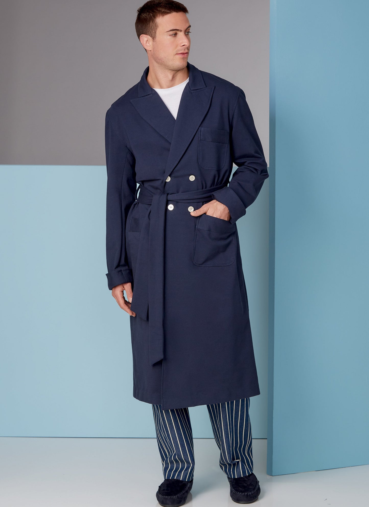 Vogue V1855 Men's Robe And Belt