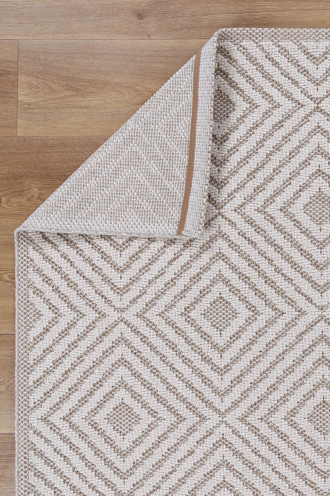 Liro Wickham Beige Geometric Flatweave Rug