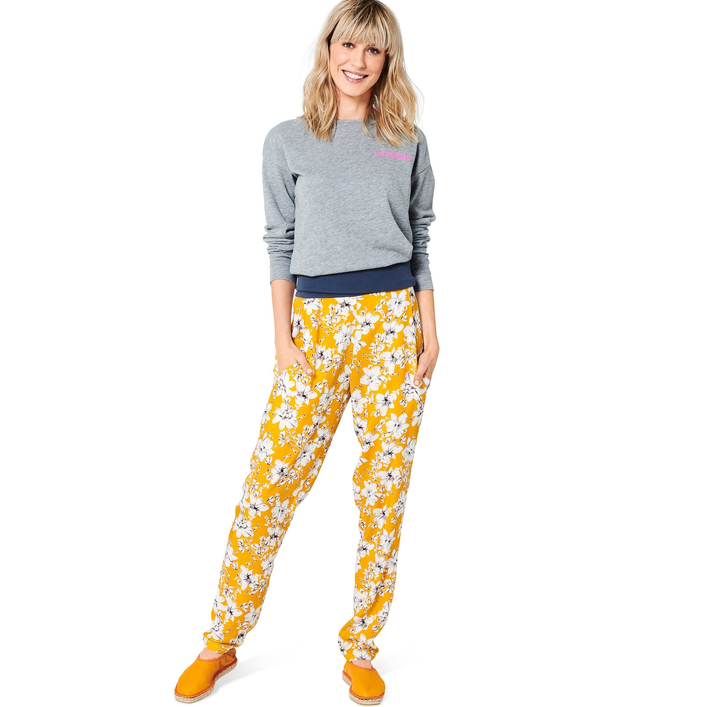 Burda Pattern 6124 Misses' Trousers and Pants