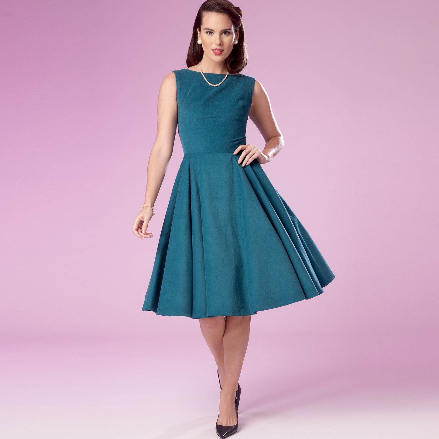 Simplicity Pattern 9286 Misses' Fold-back Facing Dresses
