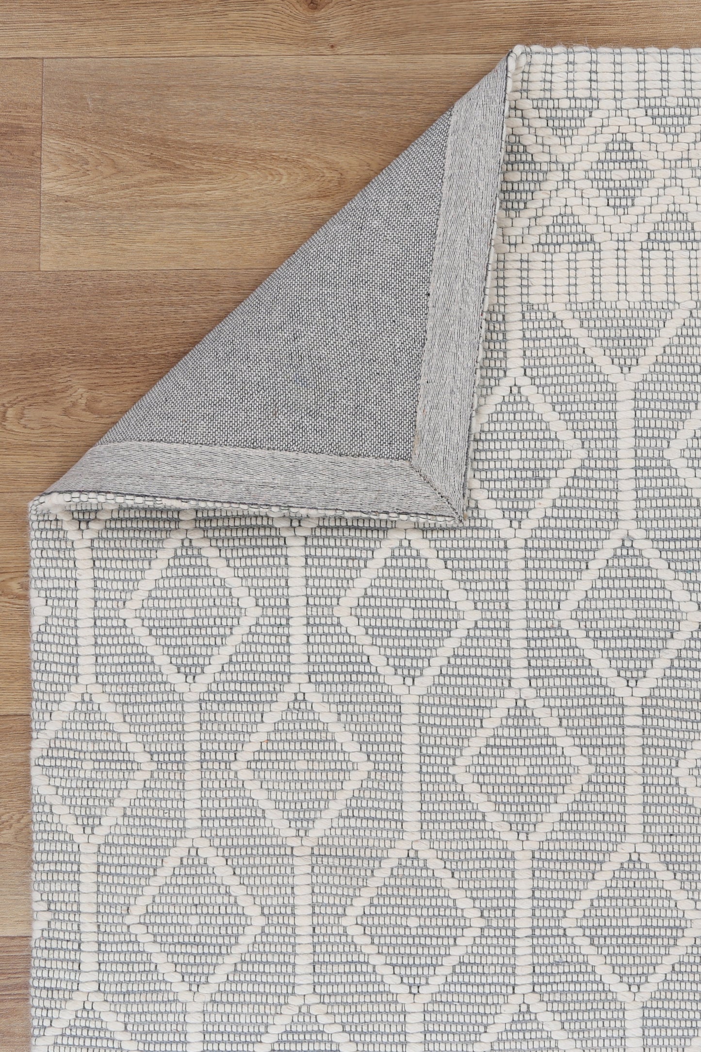 Copacabana Lattice Light Grey Wool Rug