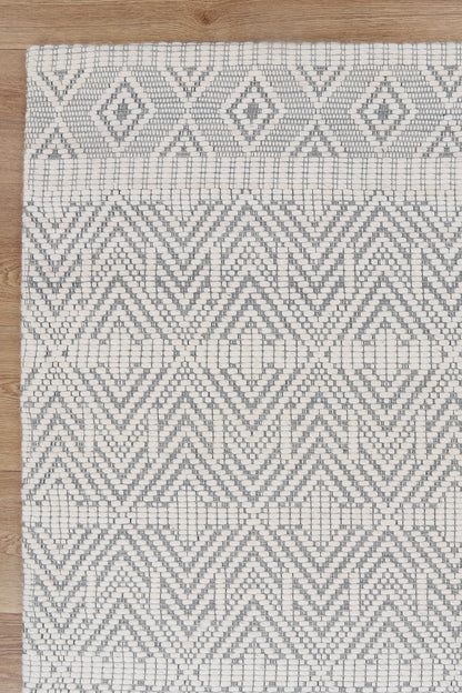 Copacabana Chevron Light Grey Wool Rug