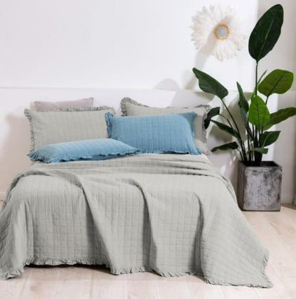 Dreamaker Premium Quilted Sandwash Coverlet