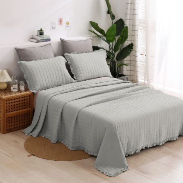 Dreamaker Premium Quilted Sandwash Coverlet