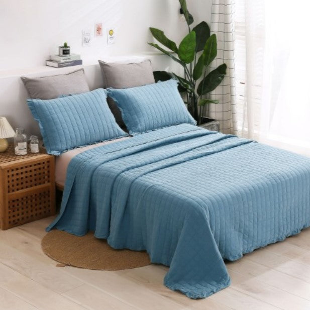 Dreamaker Premium Quilted Sandwash Coverlet