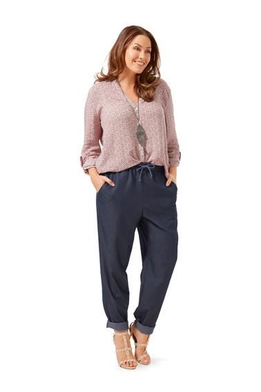 Burda Pattern 6678 Women's Pants (18-30)