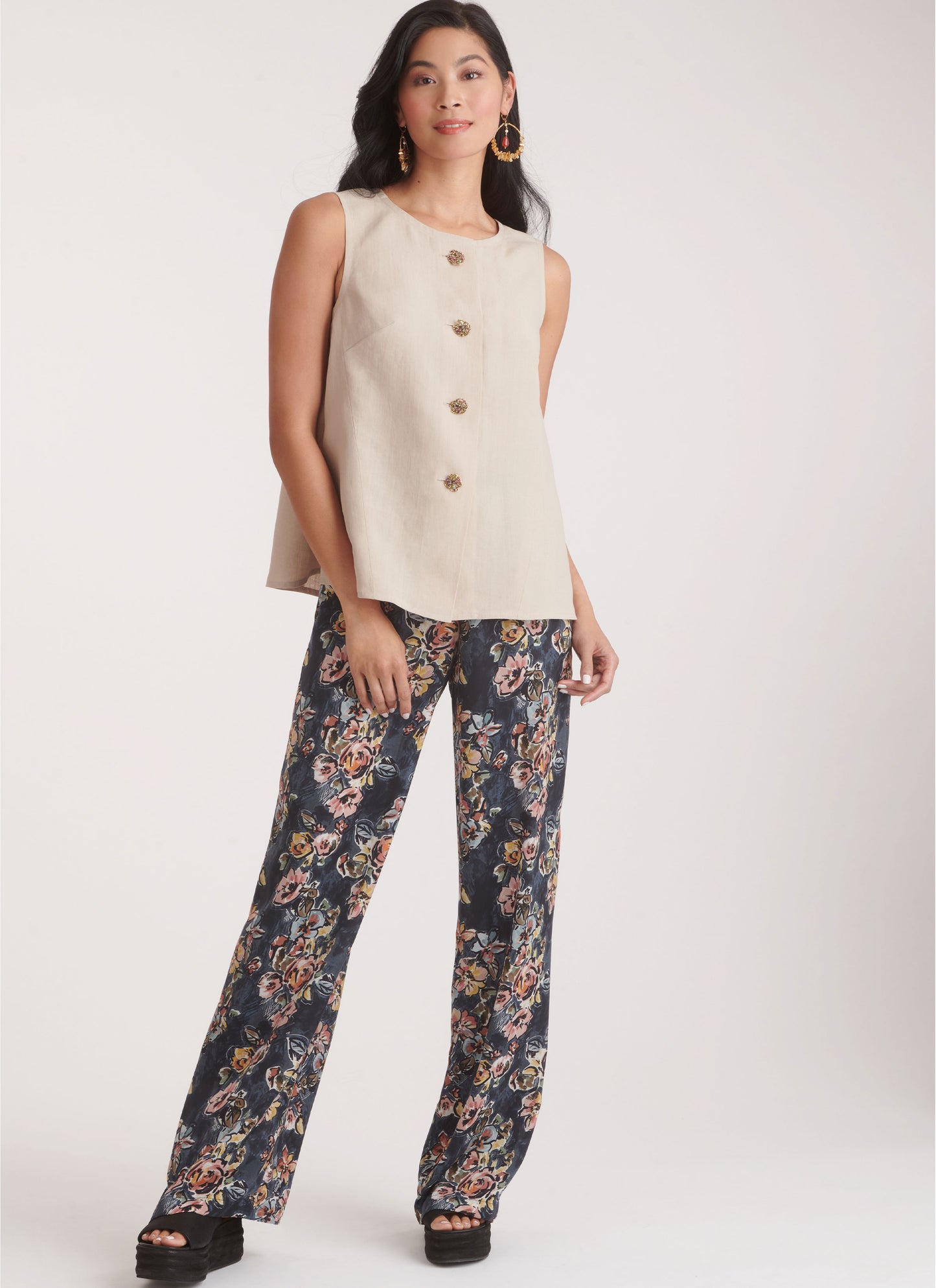 Newlook Pattern 6781 Misses' Top and Pants