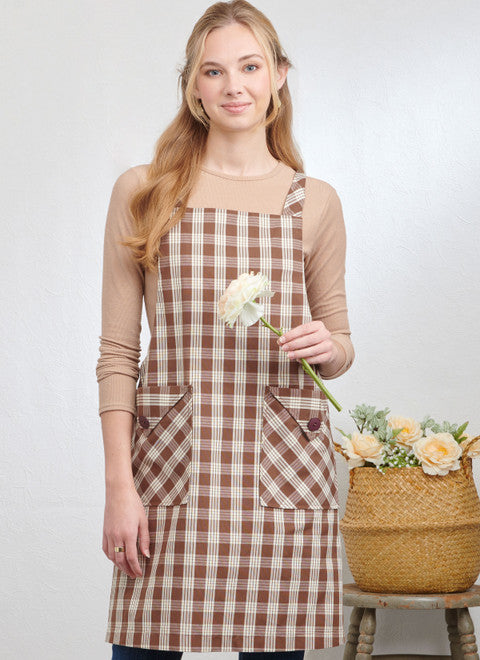 Simplicity Pattern 9938 Misses' Pullover Aprons