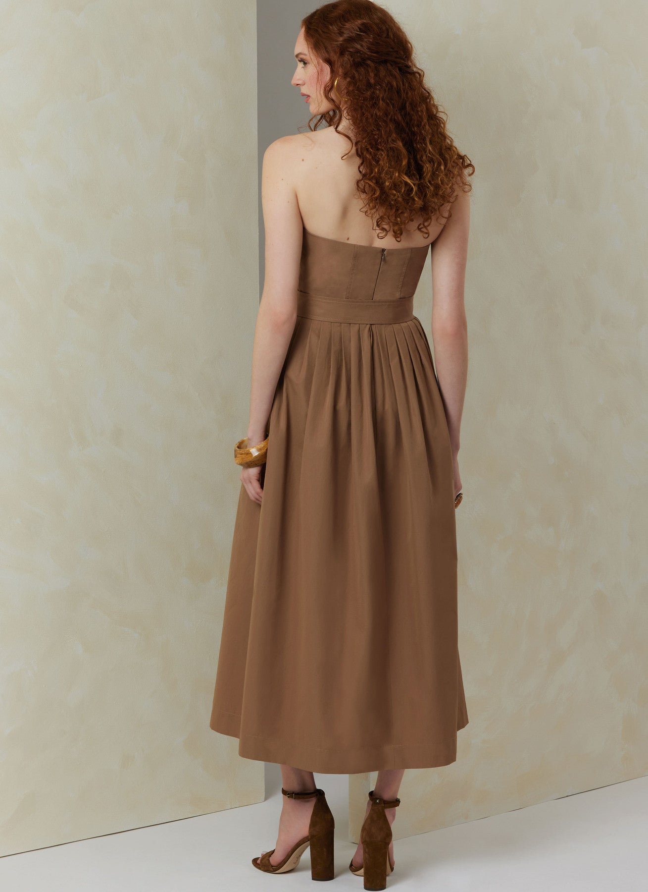 Vogue Pattern V2084 Misses' Dress with Belt and Overbodice