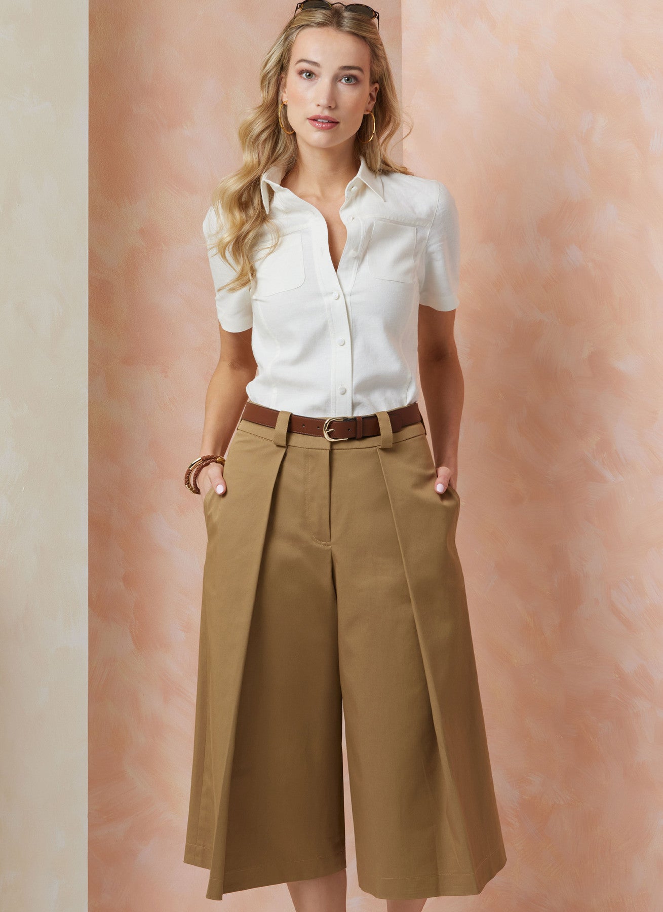 Vogue Pattern V2115 Misses' Shorts in Two Lengths