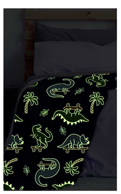 Formr Junior Glow Throw, 127x152cm