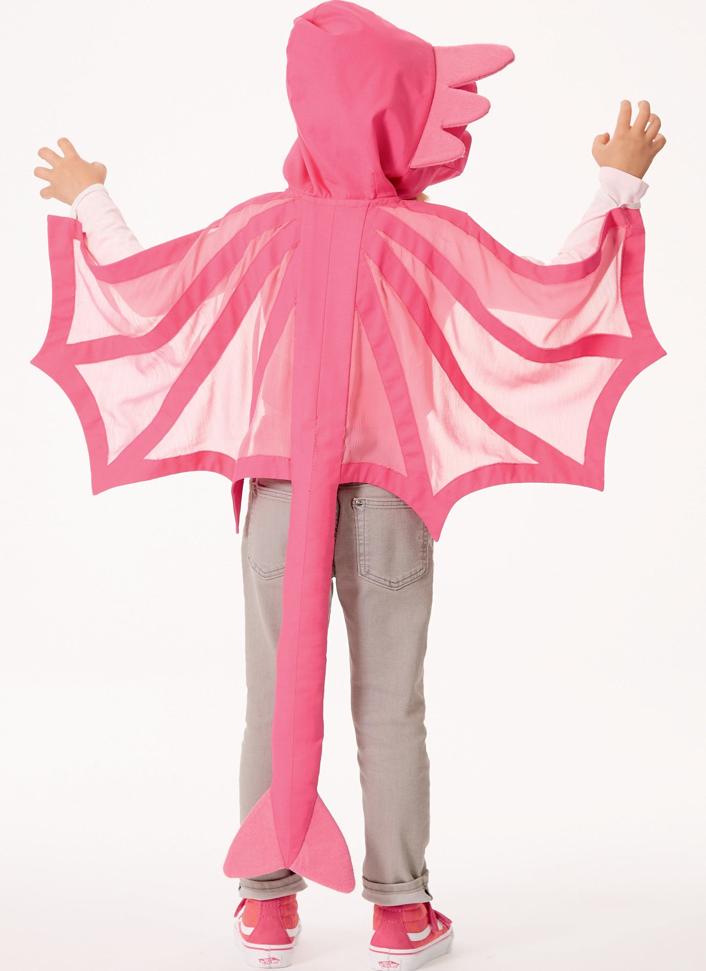 McCall's Pattern 8225 Kids' Dragon Cape and Mask