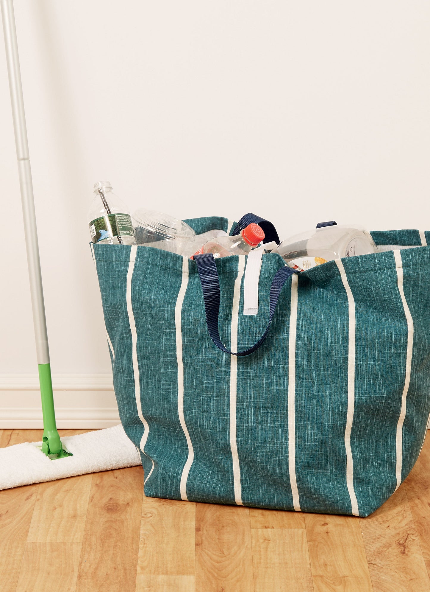 McCall's Pattern 8236 Fruit and Vegetable Bags, Mop Pad, Coffee Filters, Bin and Bag