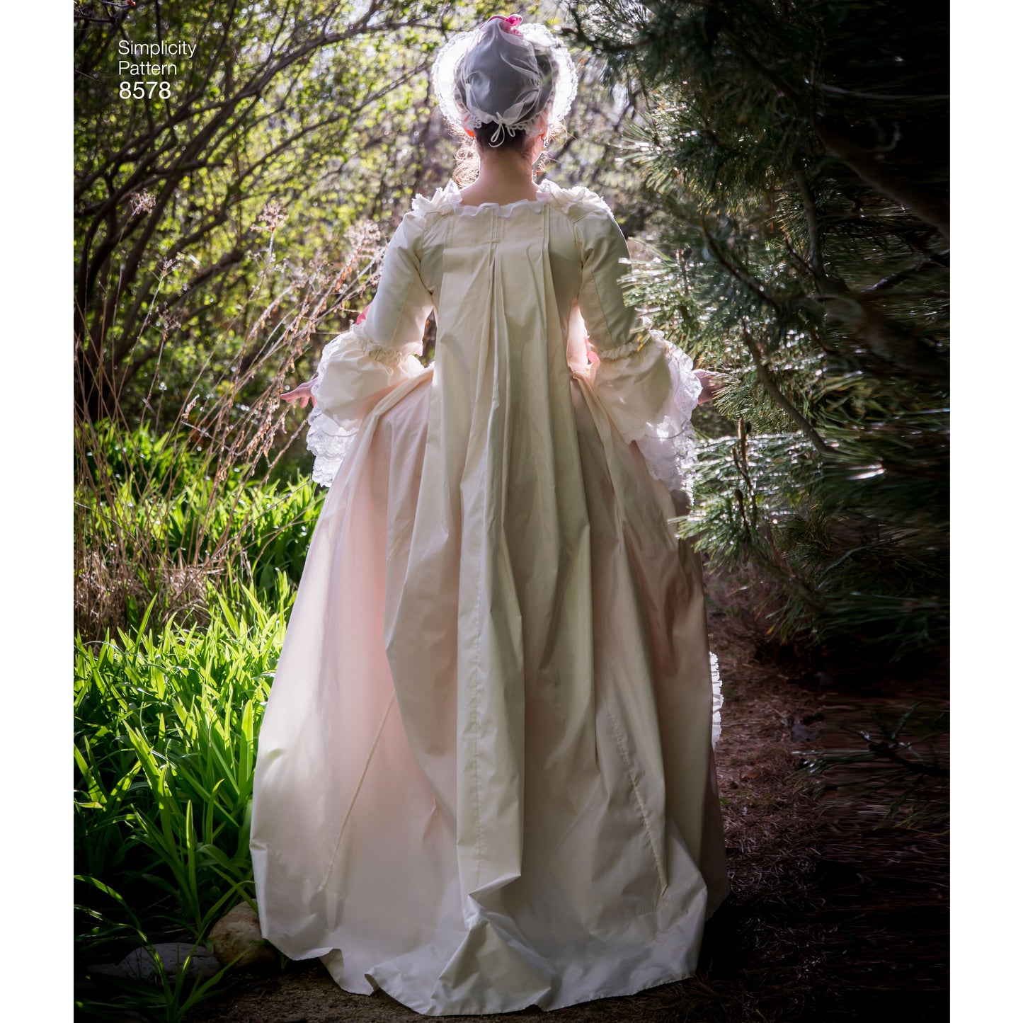 Simplicity Pattern 8578  Women’s' 18th Century Gown