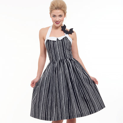 Simplicity Pattern 8979 Misses' Classic Halloween Costume
