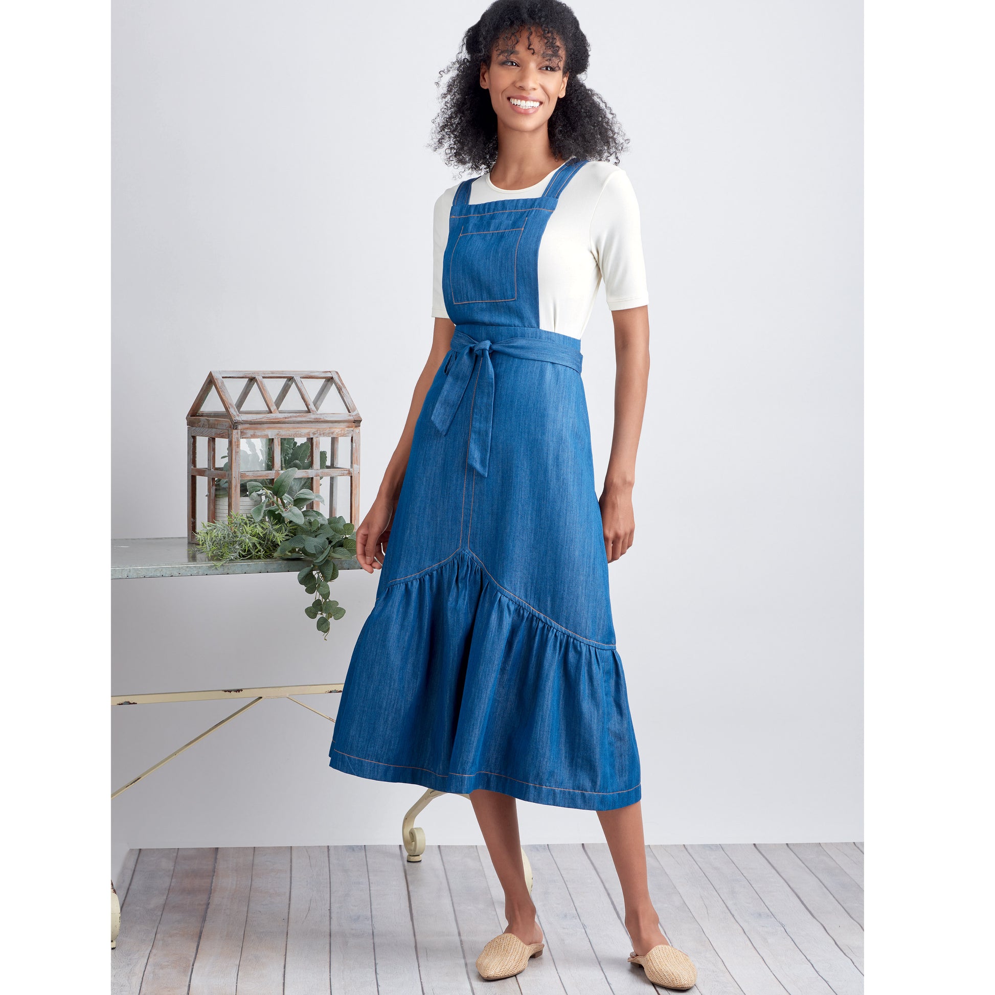 Simplicity Pattern S9435 Misses' Aprons