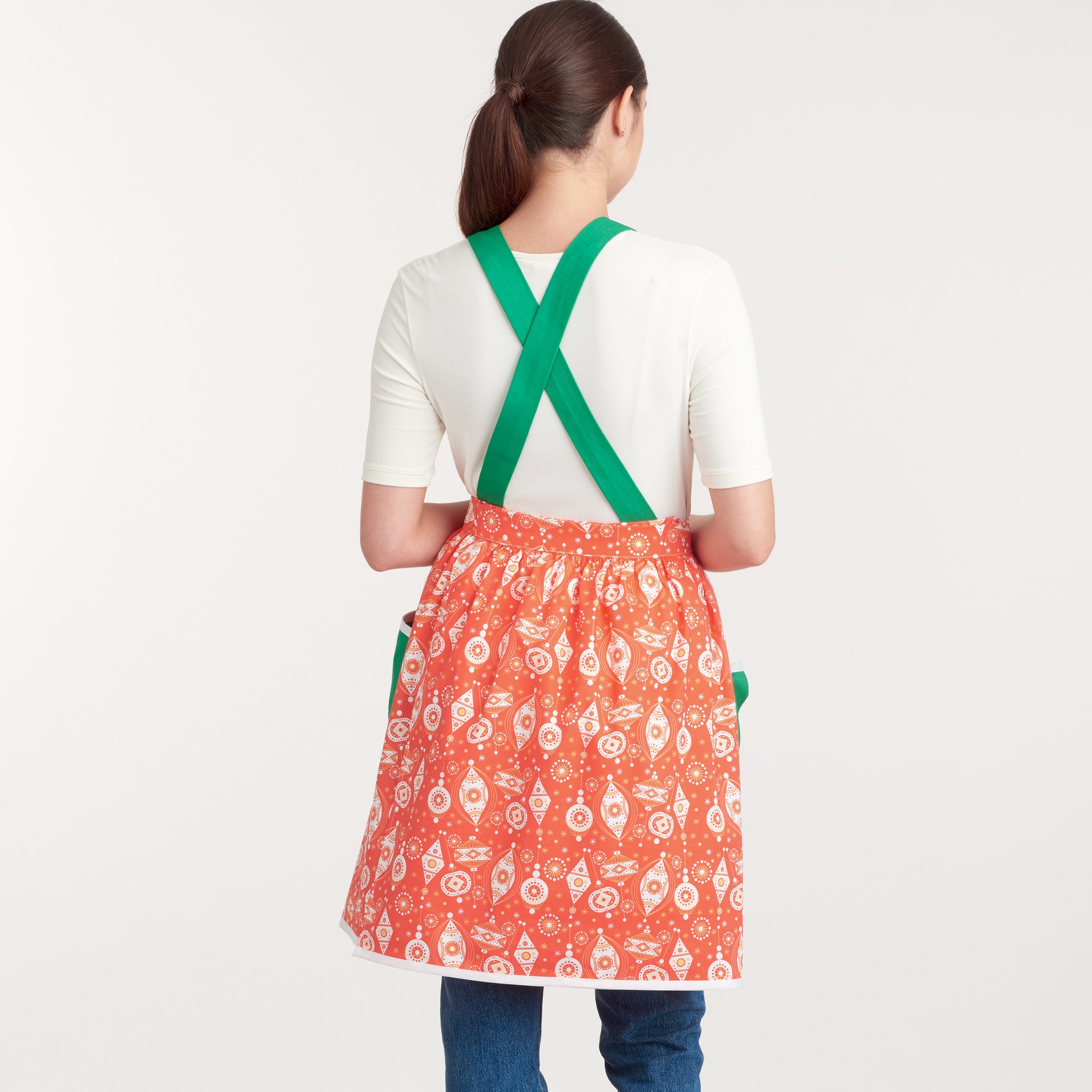 Simplicity Pattern S9435 Misses' Aprons