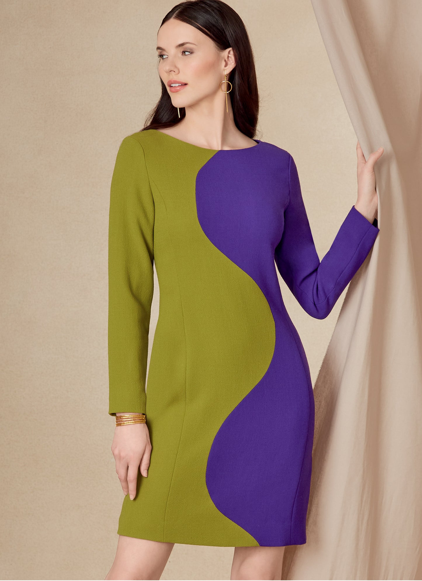 Vogue Pattern V1819  Misses' Dress