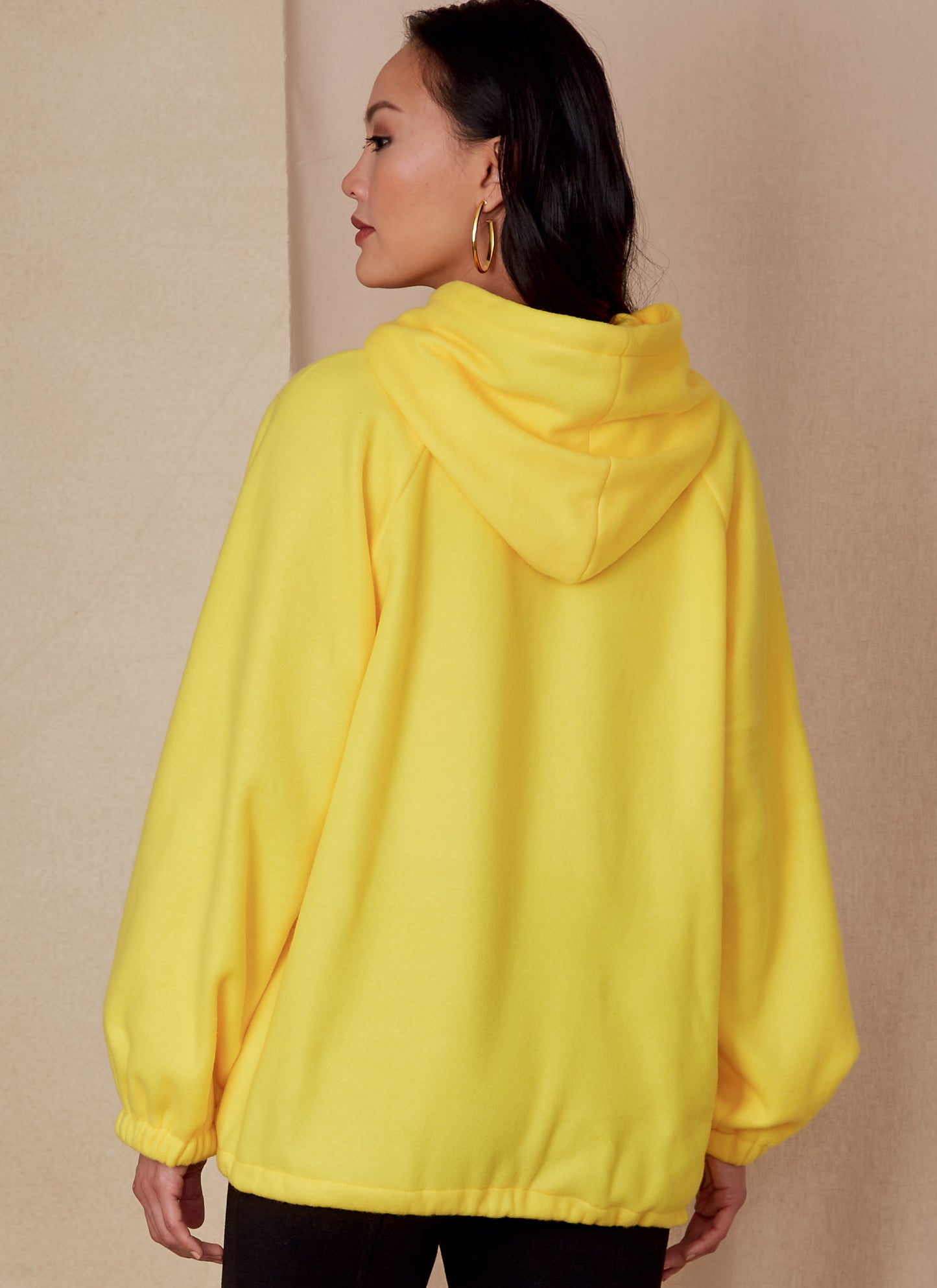 Voguepattern V1826  Misses' Sweatshirts