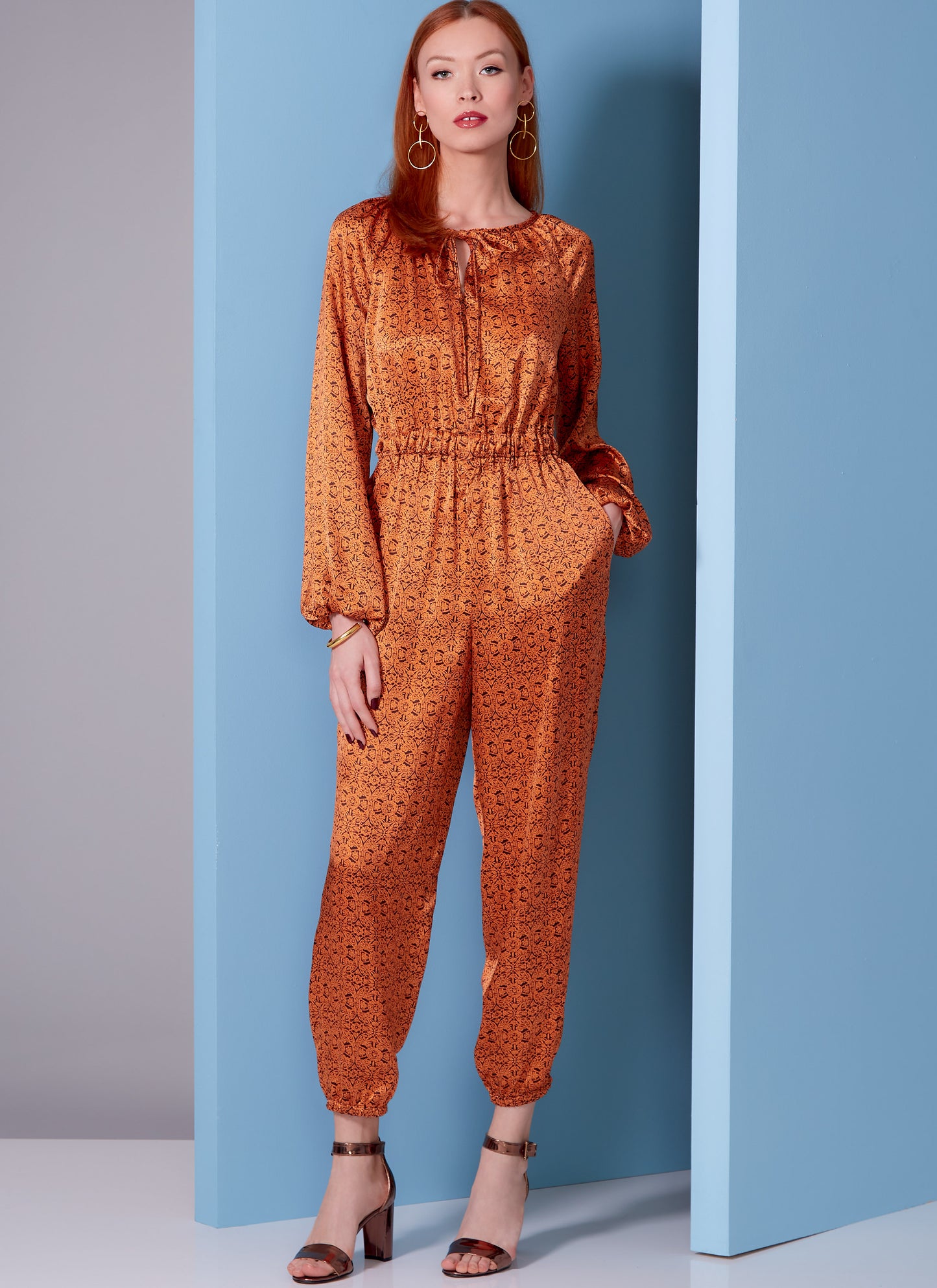 Vogue V1851 Misses/Petite Jumpsuit