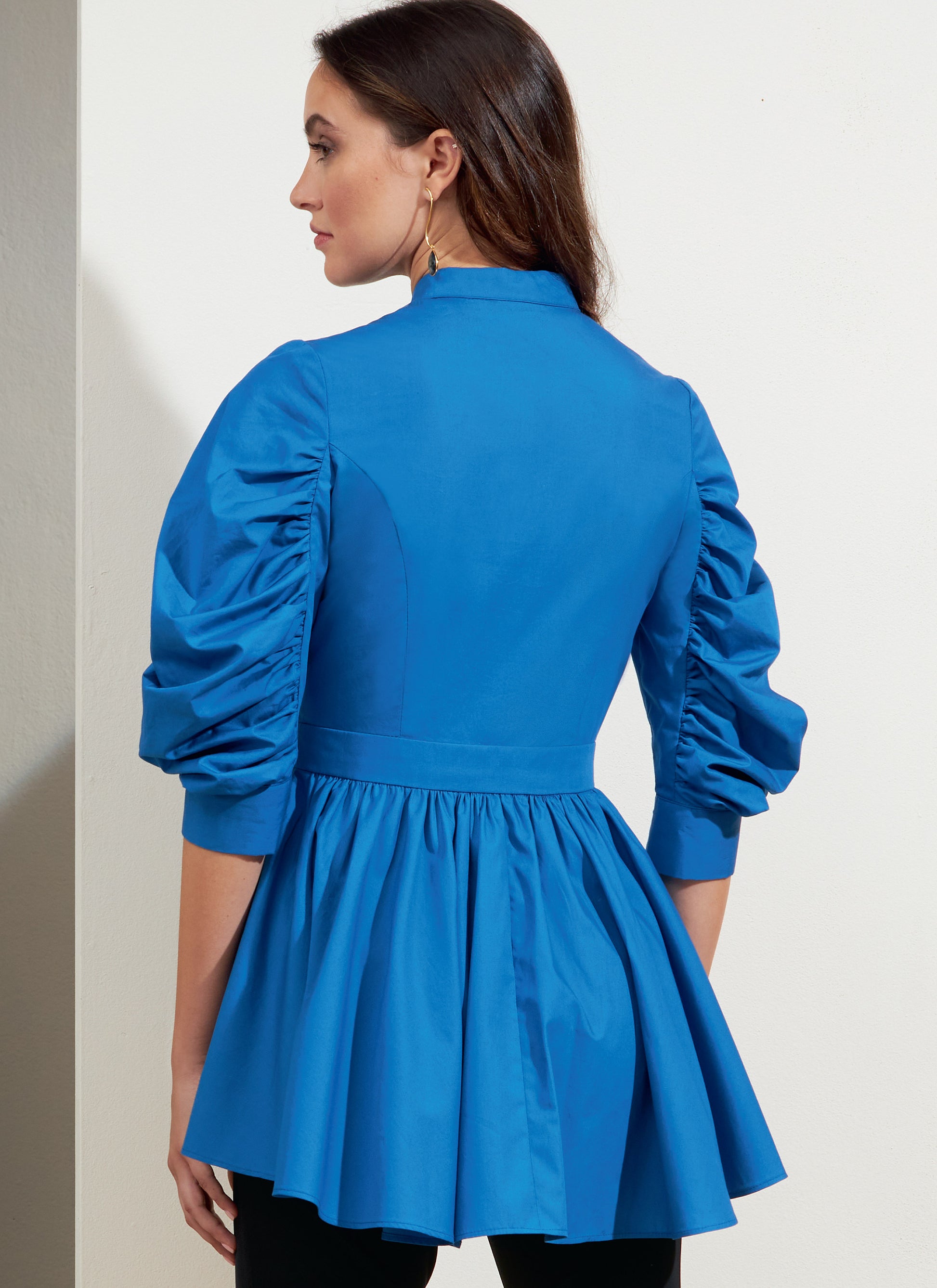 Vogue V1875 Misses' Tops